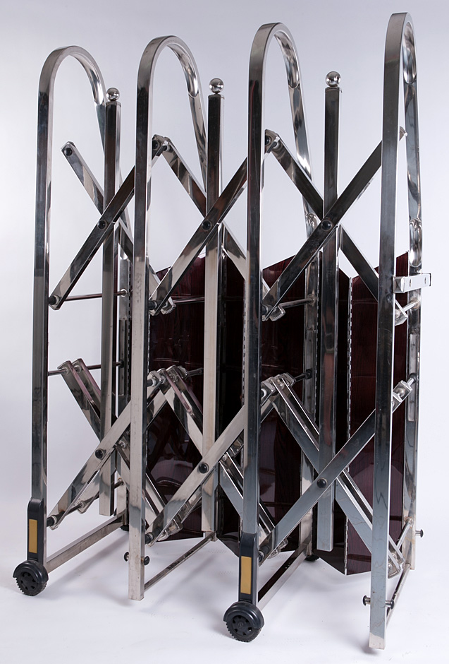 แผงกั้นเลื่อนพับ