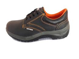 รองเท้าเซฟตี้ หุ้นส้น 8901GAPU CE PU Injection