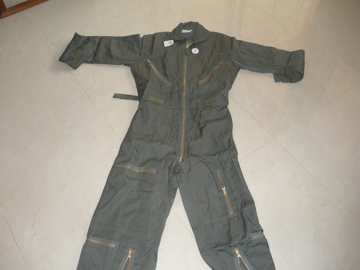 ชุดหมีงานช่าง สีเขียวขี้ม้า